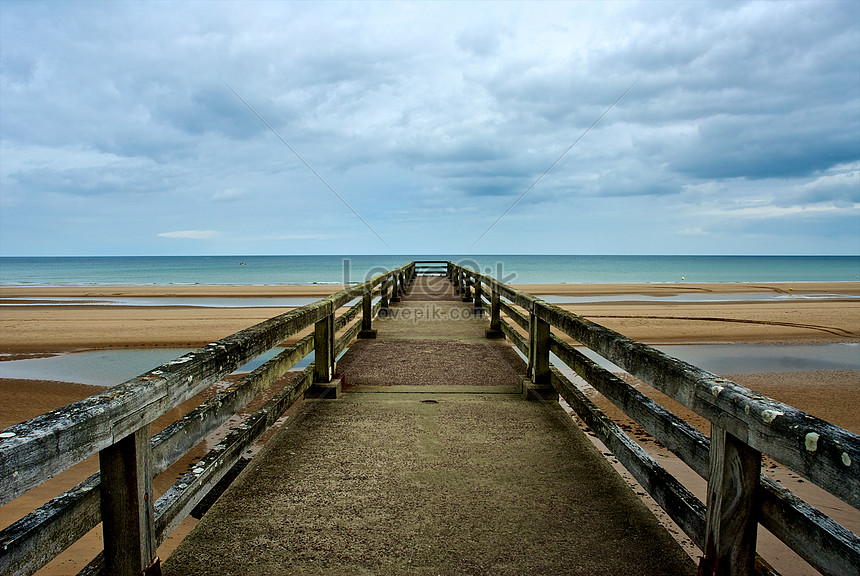 Pantai Normandy: Saksi Bisu Keberanian Pasukan Sekutu pada D-Day