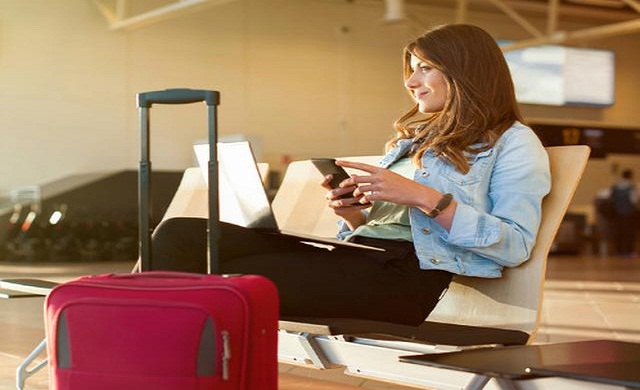 Takut Terlambat ke Bandara? Gunakan Layanan Taksi Bandara dari Traveloka Saja