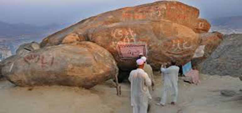 Jabal Tsur, Saksi Mata Pengorbanan Abu Bakar Pada Rasul