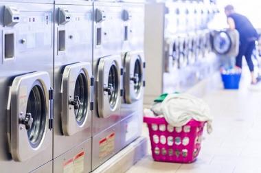 Jasa Laundry Kiloan di Era Serba Instan: Adaptasi, Tantangan, dan Solusinya