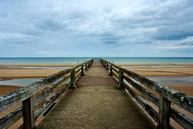 Pantai Normandy: Saksi Bisu Keberanian Pasukan Sekutu pada D-Day