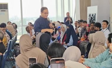 Anies Baswedan Ingatkan Teknologi AI Tidak Bisa Menggantikan Ketulusan Guru dalam Mendidik Generasi Bangsa