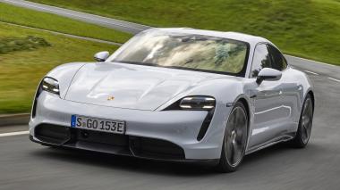 Evolusi Desain Dashboard Digital pada Mobil Porsche Terbaru