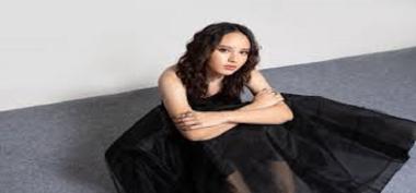 Dinda Ghania dan Perjalanan Menuju Panggung Impian